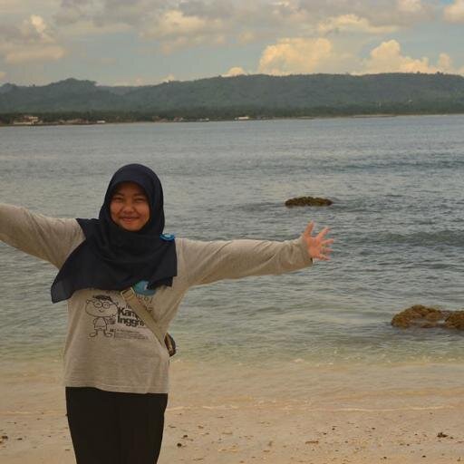 i'm a moslem, learning to be an entrepreneur amiinn :) | part of @bakarbiodas