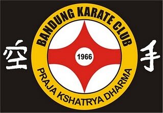Olahraga Seni Beladiri Karate Itera. Tujuan : Mengolahragakan jiwa dan raga untuk pembelaan diri dengan tangan kosong. Serius,Disiplin,Yakin,Semangat!!!
