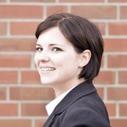 Social Media Manager / BvB-Fan / Ruhrpott-Kind / Film & Serienjunkie