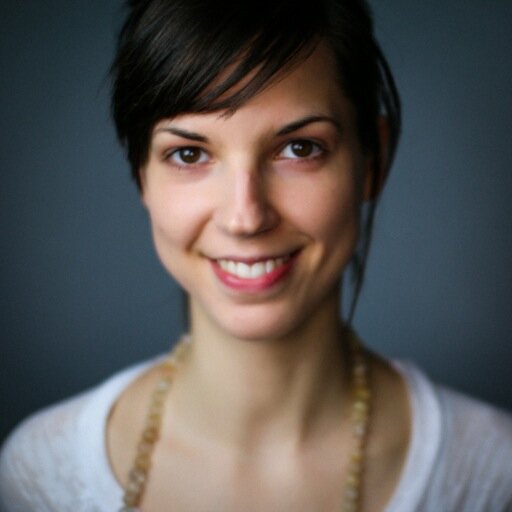 Yoga Teacher // Wellness Strategist // Dark Chocolate Enthusiast