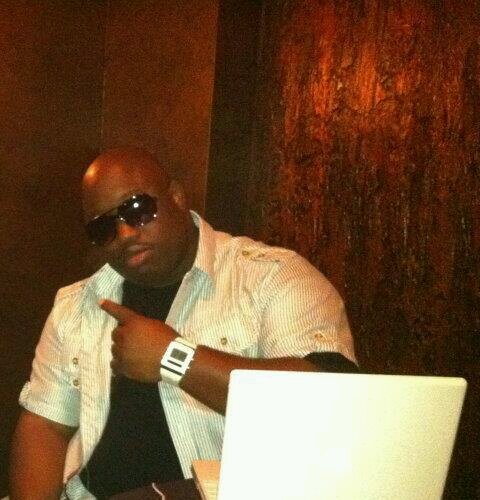 I am a producer that produces amazing music..I am A FLAT