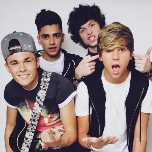 First and official fan club of @overloadmusic in Spain. Here for this 4 perfect boys. Spain with Overload. Overloaders here. Ryan's mother tweet  us and RT us.