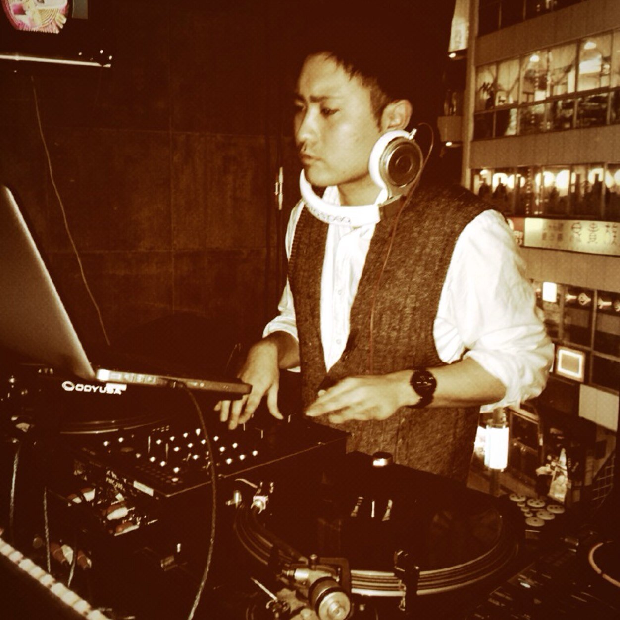 都内大学4年／DJ／洋楽／EDM／CLUB／関東コネクトリズム所属／バーテン／フォローよろしくお願いします！