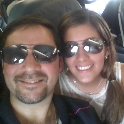 Ing. Civil. por la UNA. Cerrista de cuna y papa de Ma. Lucia, Ma. Victoria y Mauricio