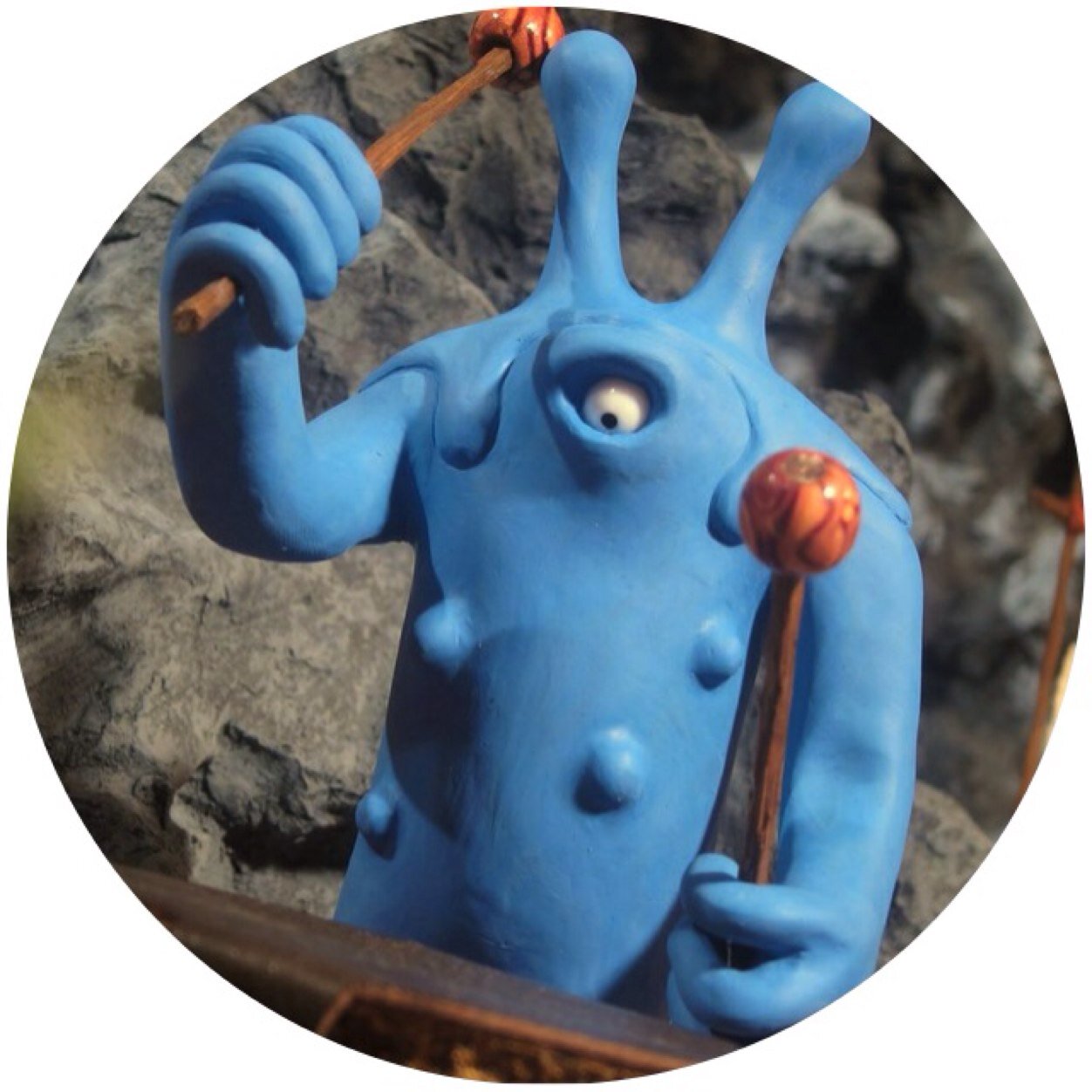 Stop Motion Model Maker / Animator. UK. Instagram: https://t.co/BL8CFxhhAX Facebook: https://t.co/mZ8oEFMXIg