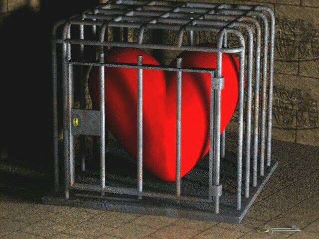 ‏‏‏لاصار بدنيا صديقك يخليك....مامن ورى عوج النصايب صداقه