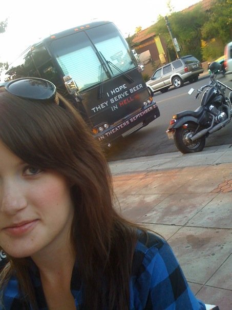 vingewan's profile picture. PNW via Chicago via Quilcene, WA. My life is about my love for my friends, scratch tickets, true crime, other people's babies, travel, DJs and Red Bull.