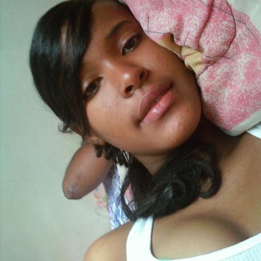 !!!lo mejor de la vida es estar soltera y sin compromiso así puedo vivir mi manera como me de el deseo amo estar soltera !!!:p