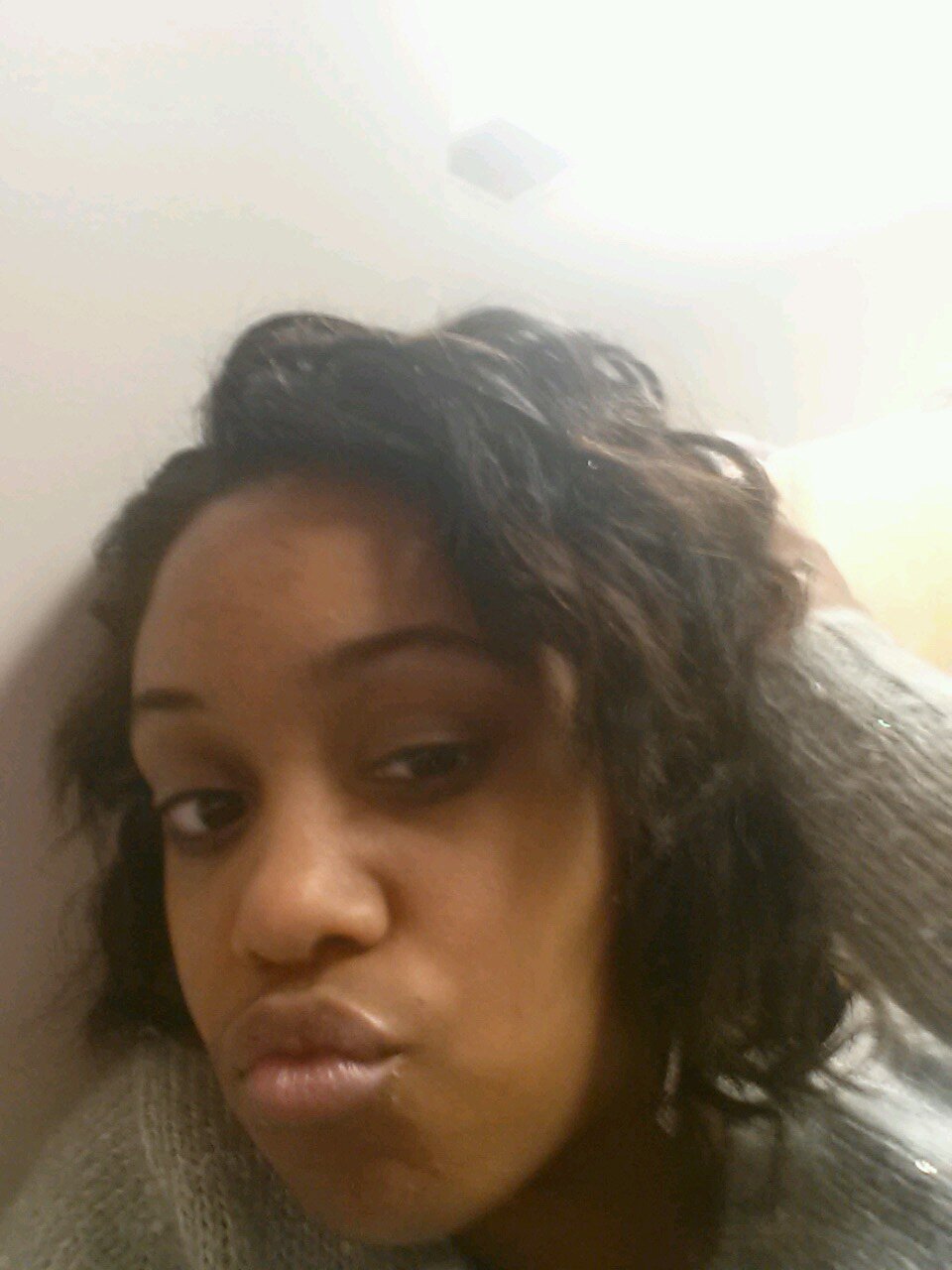 Im dat cool chillin girl dat loves to smile and make other ppl smile #Team Follow Back taken by Iziah Jones