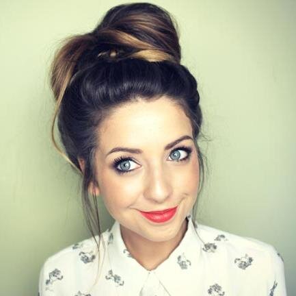 Daisy Leicester. Lover of food, animals and fencing. Living with my father and my best friend and having the time of my life. [RP | OC]