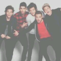 Here to bring you the latest 1D news, pictures and much more! :)