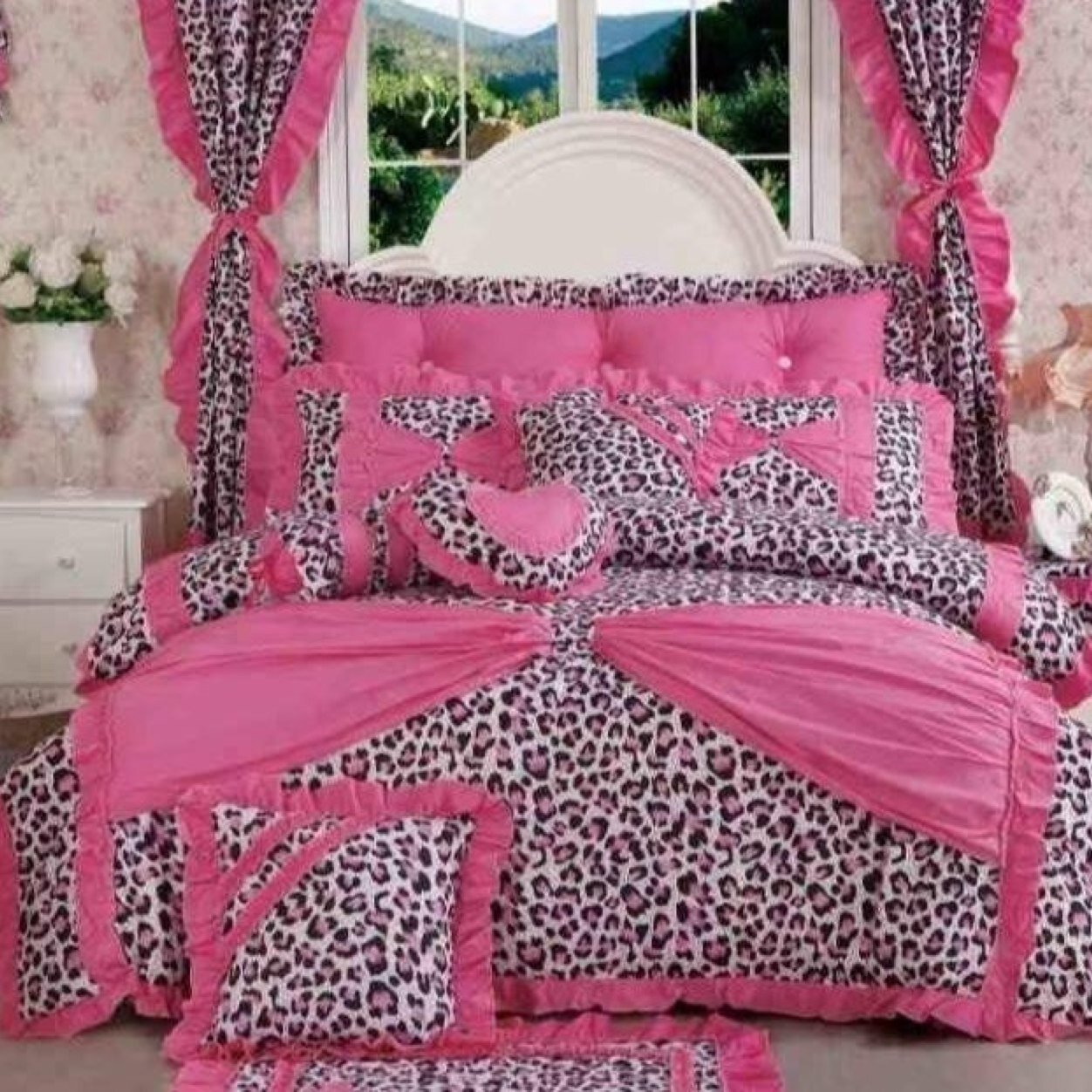 We are a online shop based in blackburn we provide custom made bedsets photo frames and gifts at http://t.co/PCIW8I2lzn