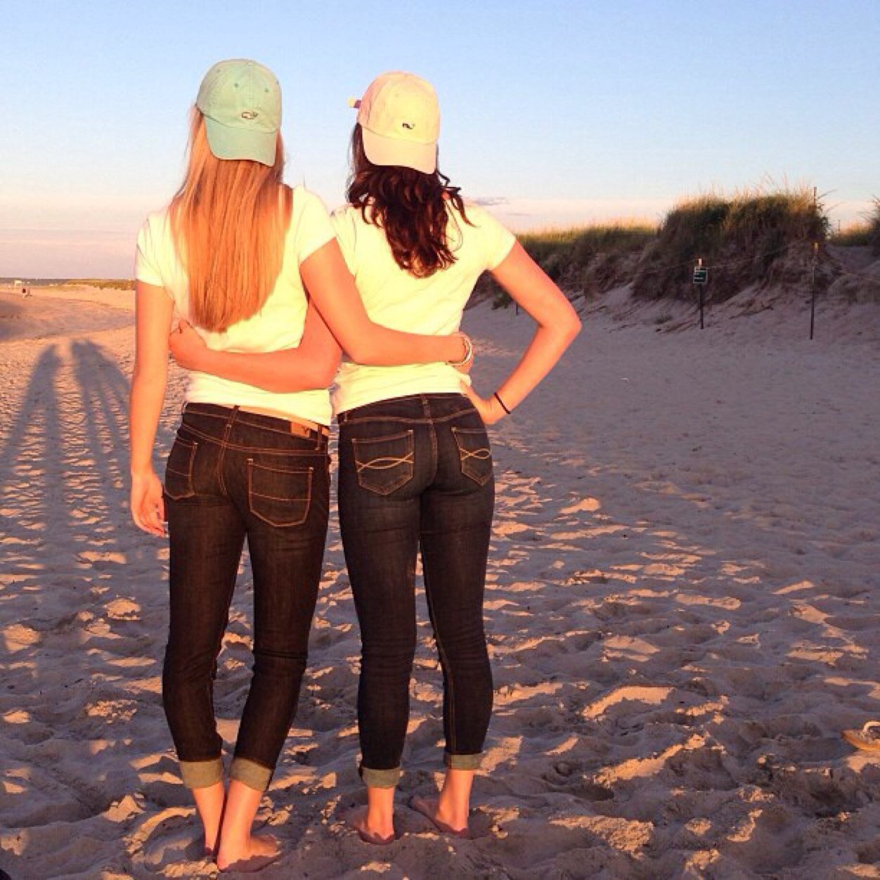 georgias_class's profile picture. sec, sweet tea, and the lord. 
find me where bare feet and sandy floors rule ❁☼