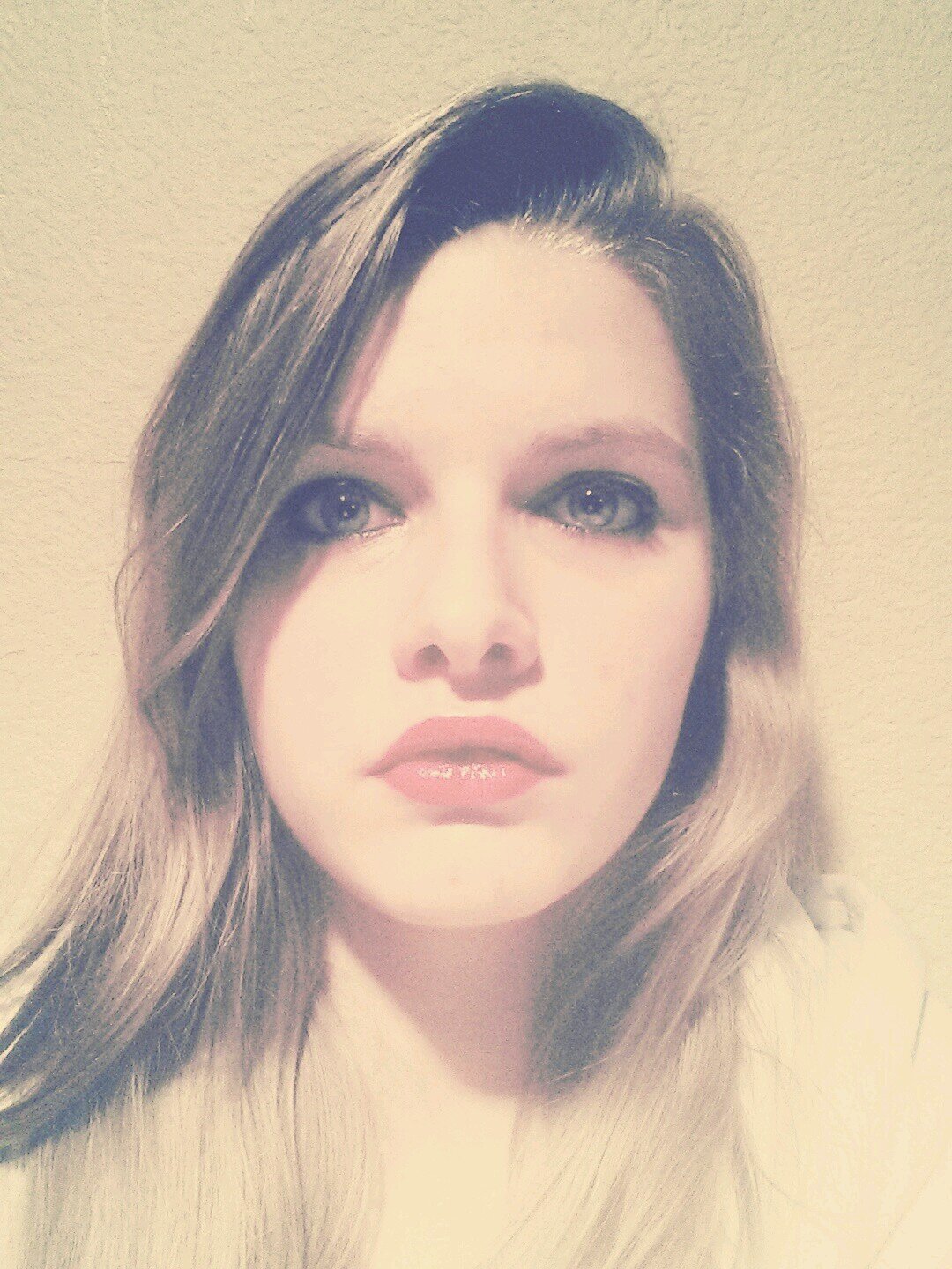 Biibiii's profile picture. Get to know me! :) * Instagram: @bibiiloni