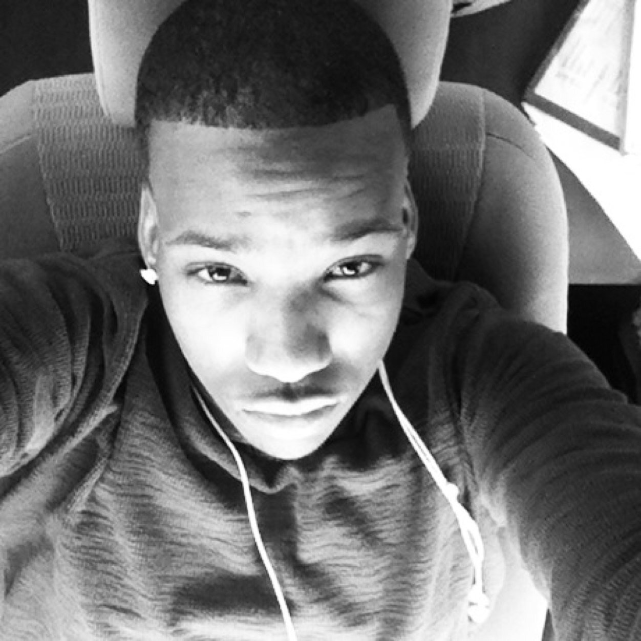 19. F.O.E. Father. Athlete. Tatted. Eku c/o 17. Ig: Ofg_cheif_leek