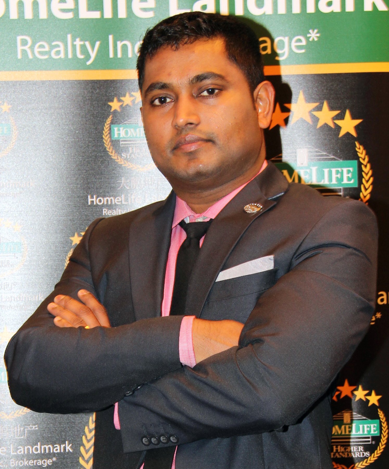 Realtor at Homelife landmark.