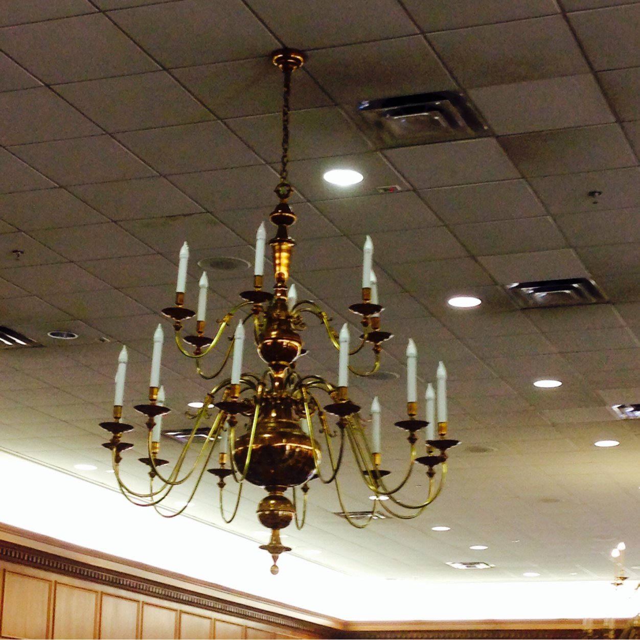 CafChandelier's profile picture. Be careful what you talk about in the Caf, it just might end up on here. #AlwaysWatching