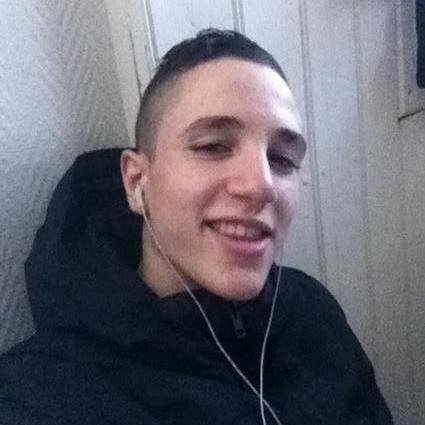 Yaanis_Amneziaa's profile picture. J'ai peur de périr sans sha'ad #TEAMalgérocain Facebook : https://t.co/0GEDo0cn3e