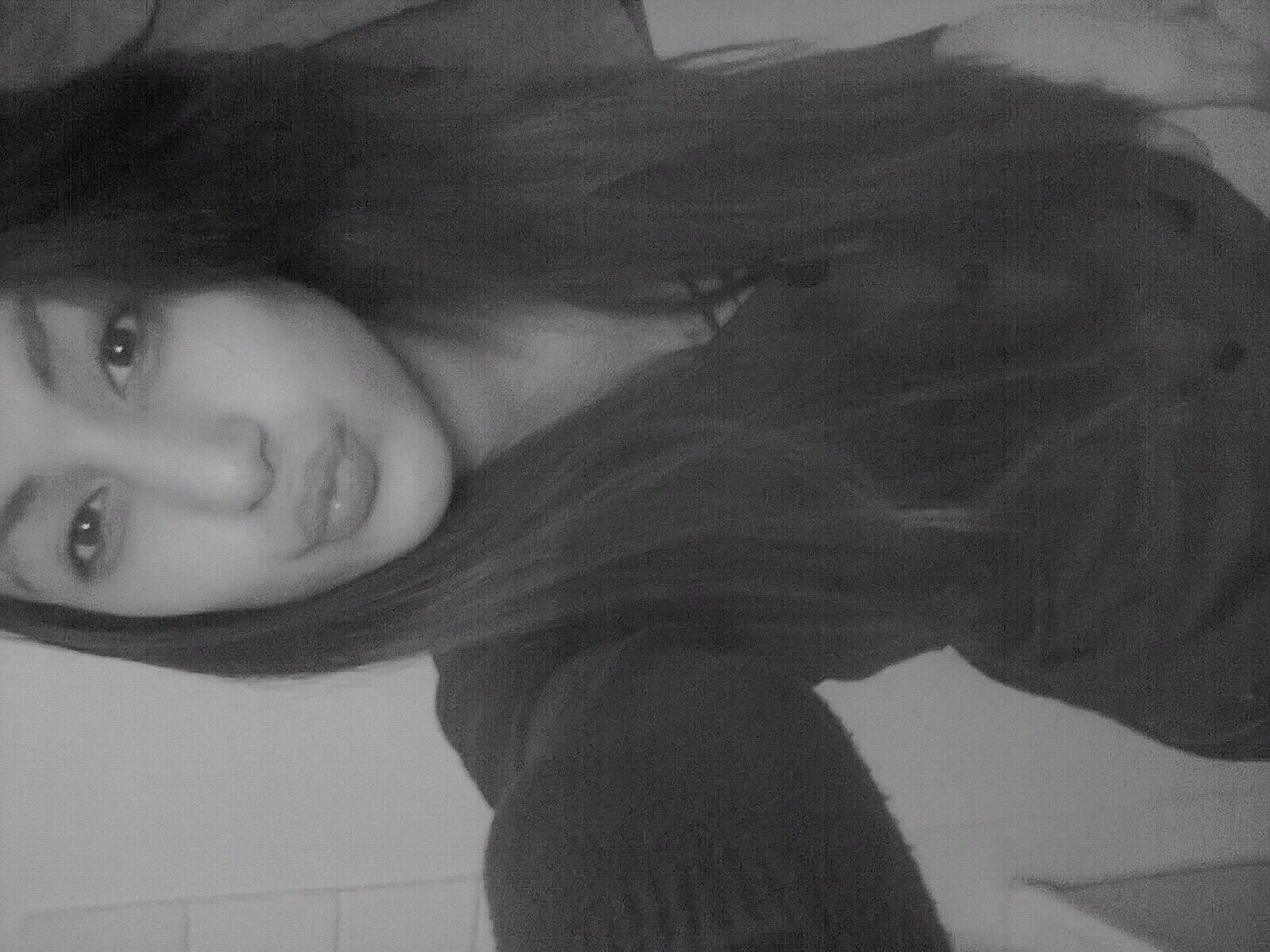 IneesZoo's profile picture. 