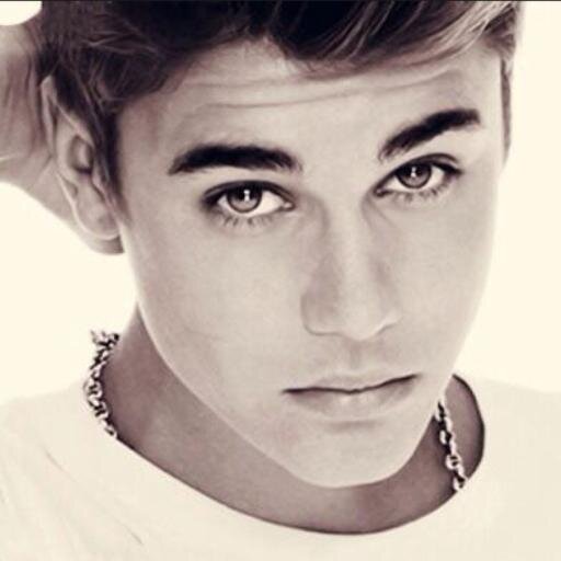 love justin bieber and created this fan club with great affection only to him! and he would follow me too! kisses and thank you!