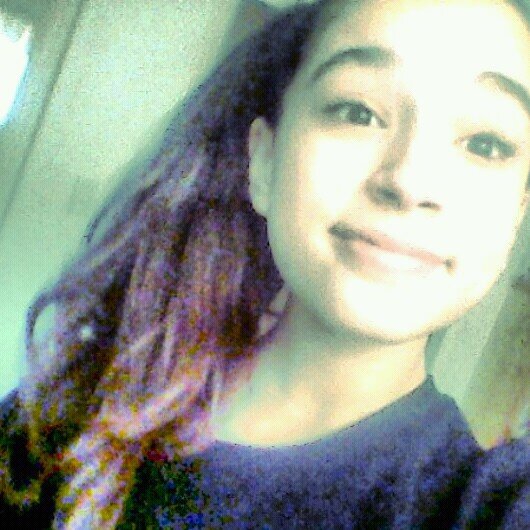 I like people who smile when its raining.