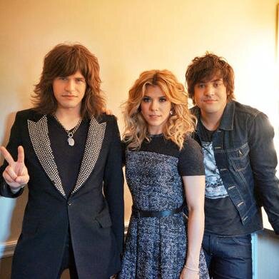 Dierks Bentley, Luke Bryan, The Band Perry, and everyone else.  :D I ABSOLOUTLEY LOVE @thebandperry