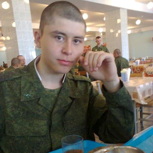 Позитив и юмор))) люблю отдыхать... пытаюсь найти смысл жизни... мне 20) недавно дембельнулся и ищу, чем бы себя занять?!))