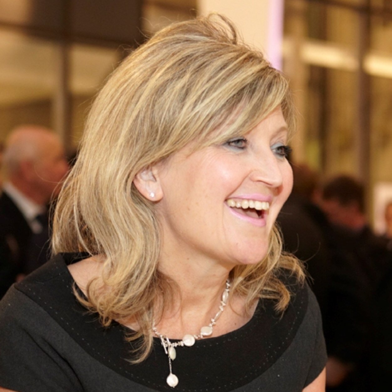 Communications Business Partner @SiemensUKnews  Digital Industries, proud mum, F1 fan, francophile. Views are my own
