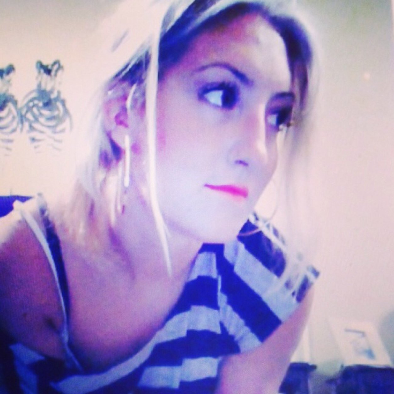 Family&Friends, Gym, Health, Tea, Beach Bum, Nursing. Live Life Young, Wild & Free Instagram: chantellecuff