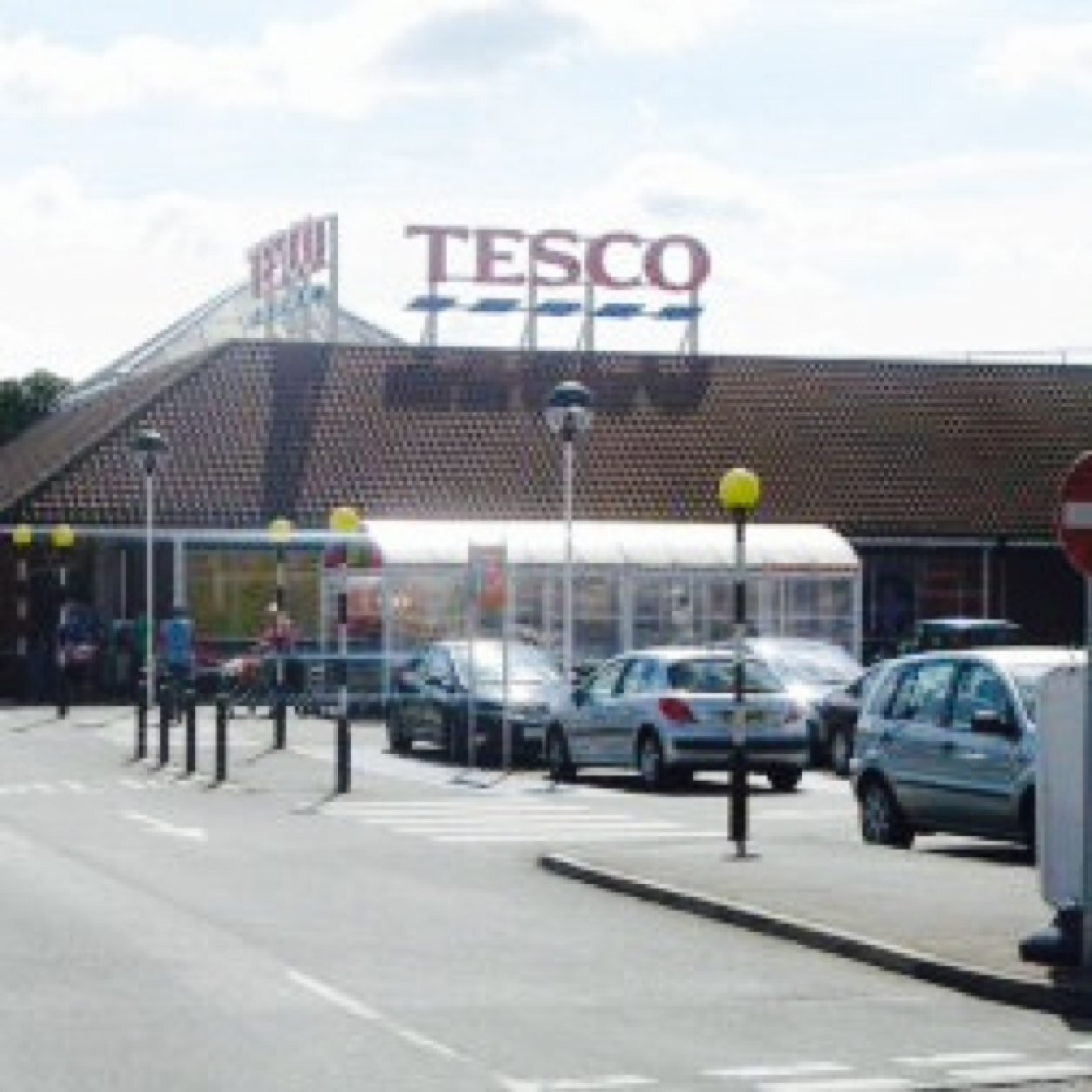 Your local Tesco in the Sleaford community.