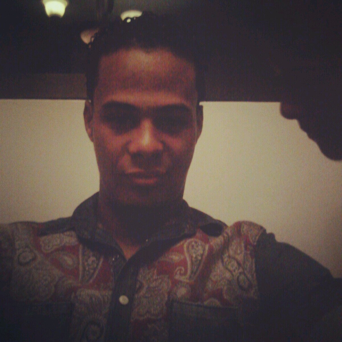 I'm a guy who loves to be with her ​​true friends