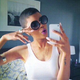 mjnonh_121's profile picture. ارتقيتَ بَنفسَي كثيرًا حيث لا حسَرة عَلى مغادرَ ولا أسفَ عَلى رَاحل وُلا حزنَ عَلى كاذبَ ولا تَفكيرًا بمنافقَ .*!