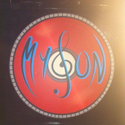 La nueva discoteca del Barrio del Pilar, abierta todos los dias de 22h hasta 5:30 h (excepto Lunes)
¡Ven a visitarnos! 
mysonmadrid@gmail.com