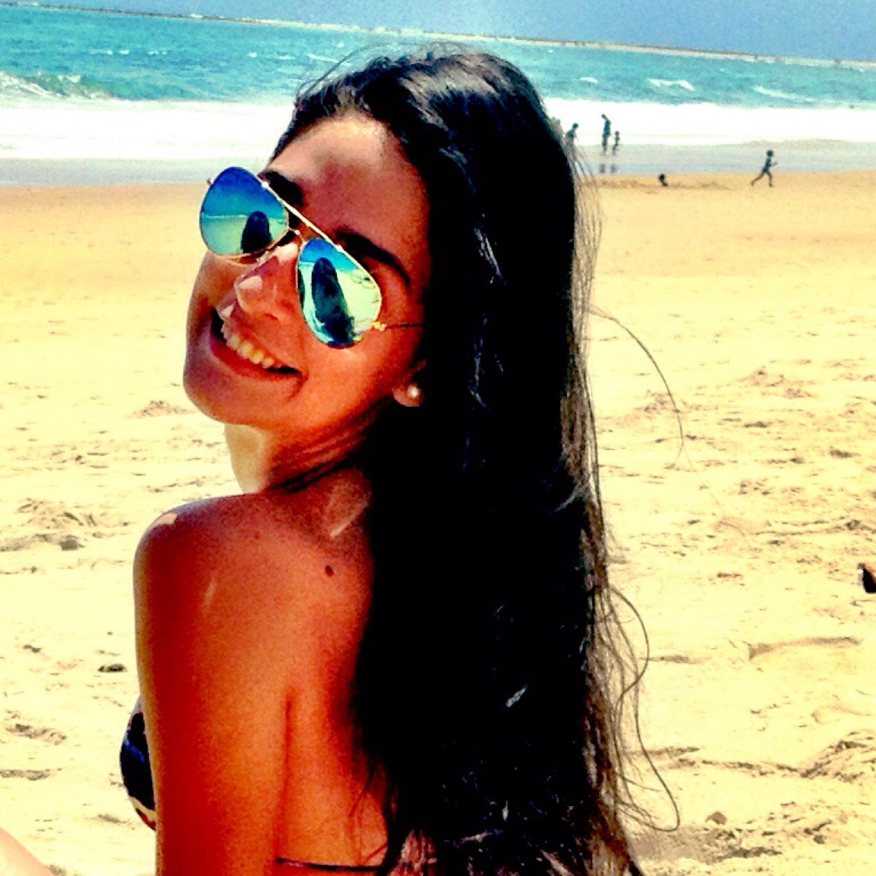 Instagram: @camilafgl