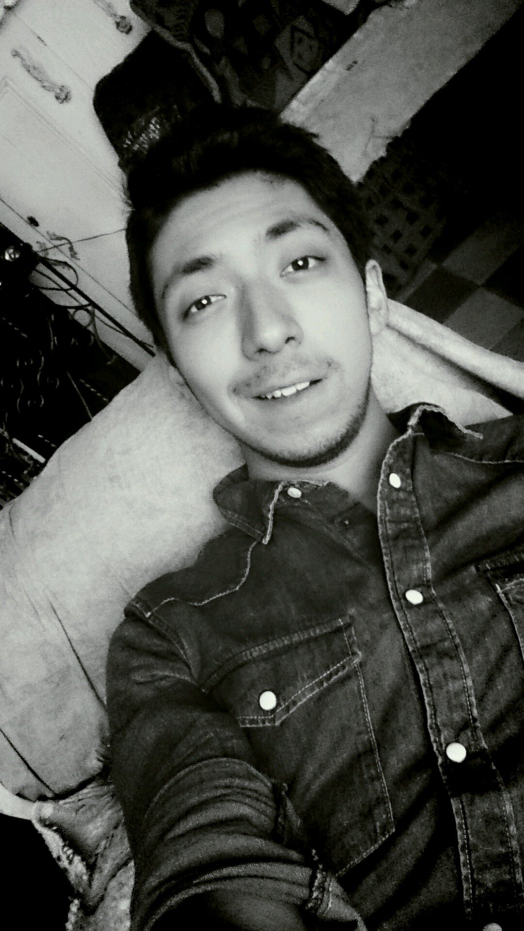 xiixaro18's profile picture. El chiste de la vida es saber que es lo que No quieres.. Estudiante de Economía UNAM. . Viviendo...