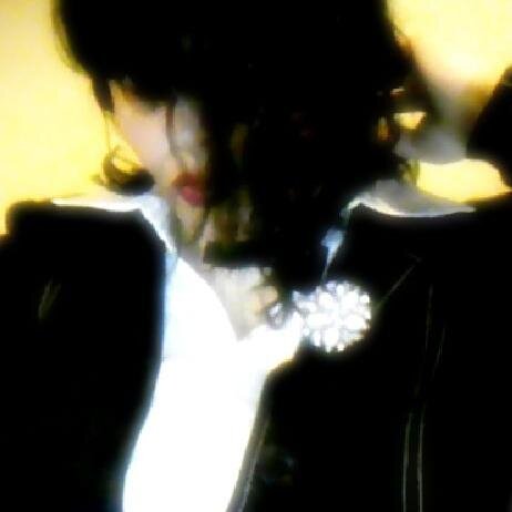 nushkabushka's profile picture. Но Алисе  показалось скучно и глупо, что жизнь опять пошла по-обычному...
В кофе кошку кладите, а в чай комара трижды тридцать Алисе ура!