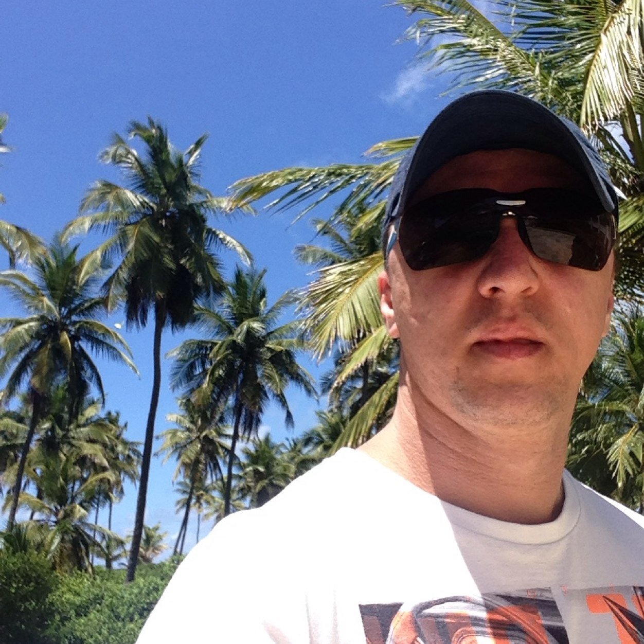 Investidor financeiro, MercadoBitcoin...
@fabricio_costta