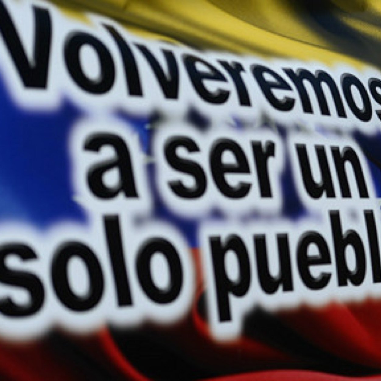 Movimiento Estudiantil activista y protector de los derechos humanos. La revolucion verdadera se hace de adentro hacia afuera sin mas que decir.