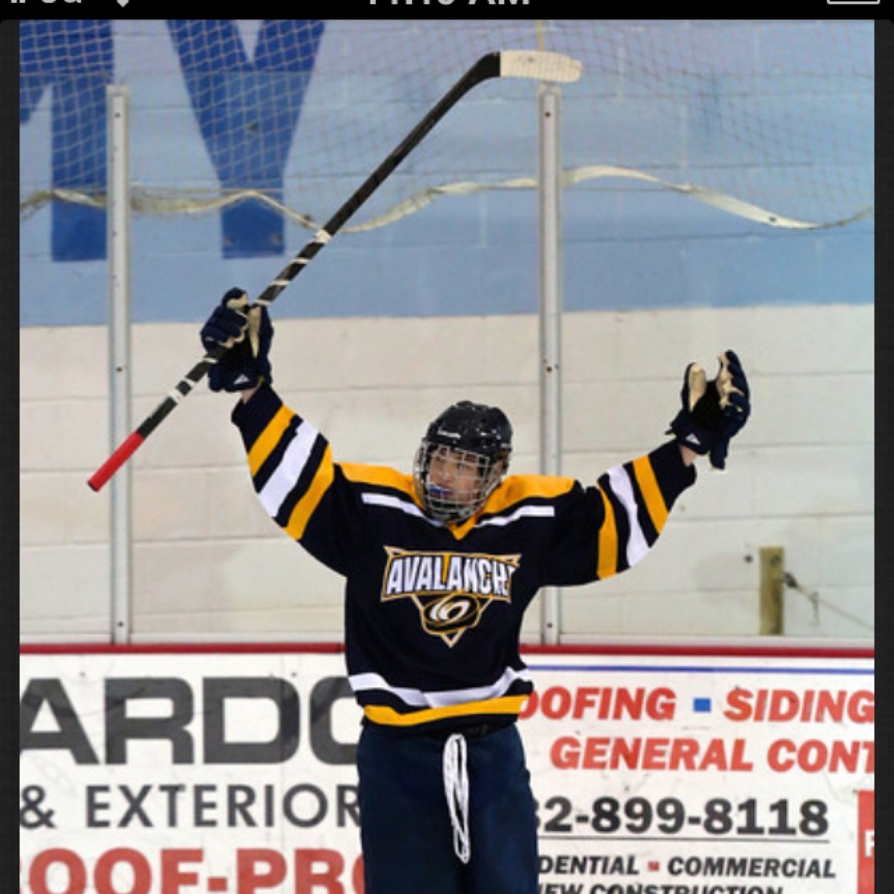 I like cars 

Hockey player #11 and #14
