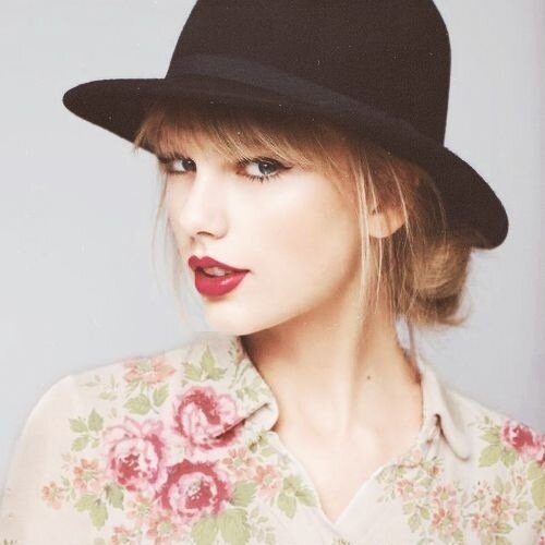 I have an obsession with Taylor Swift. Latin and proud.