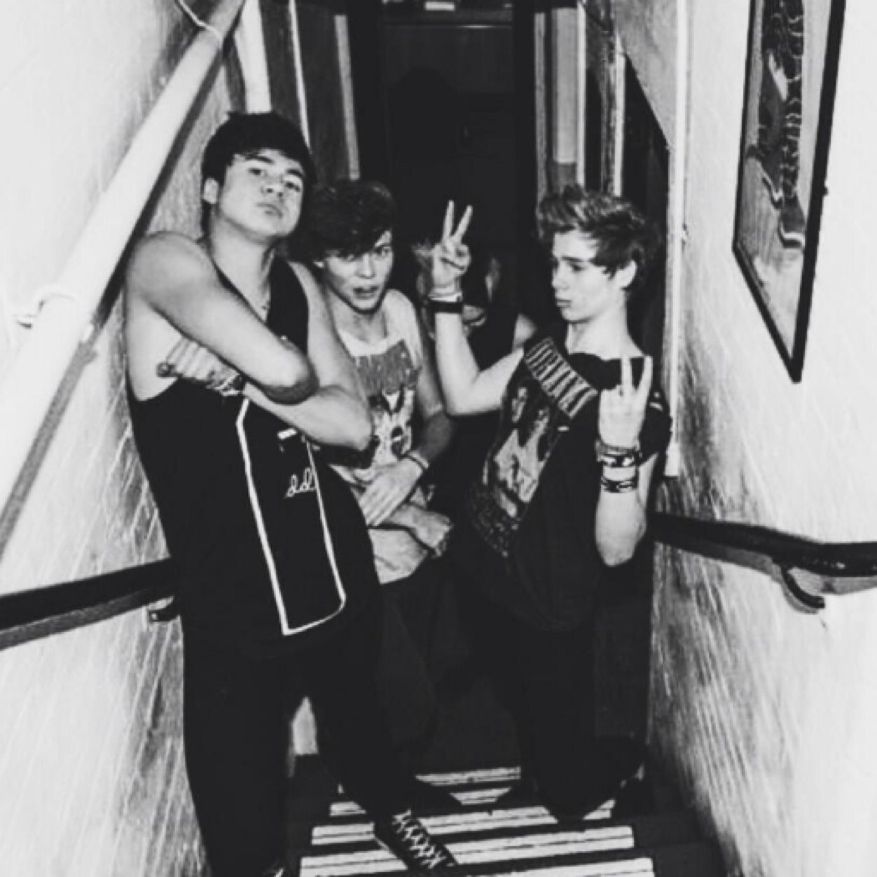 5sos loves you sososo much and they want you to know that. please dont feel like you arent loved or are alone. you mean the WORLD to them. love @calfromdahood ♡