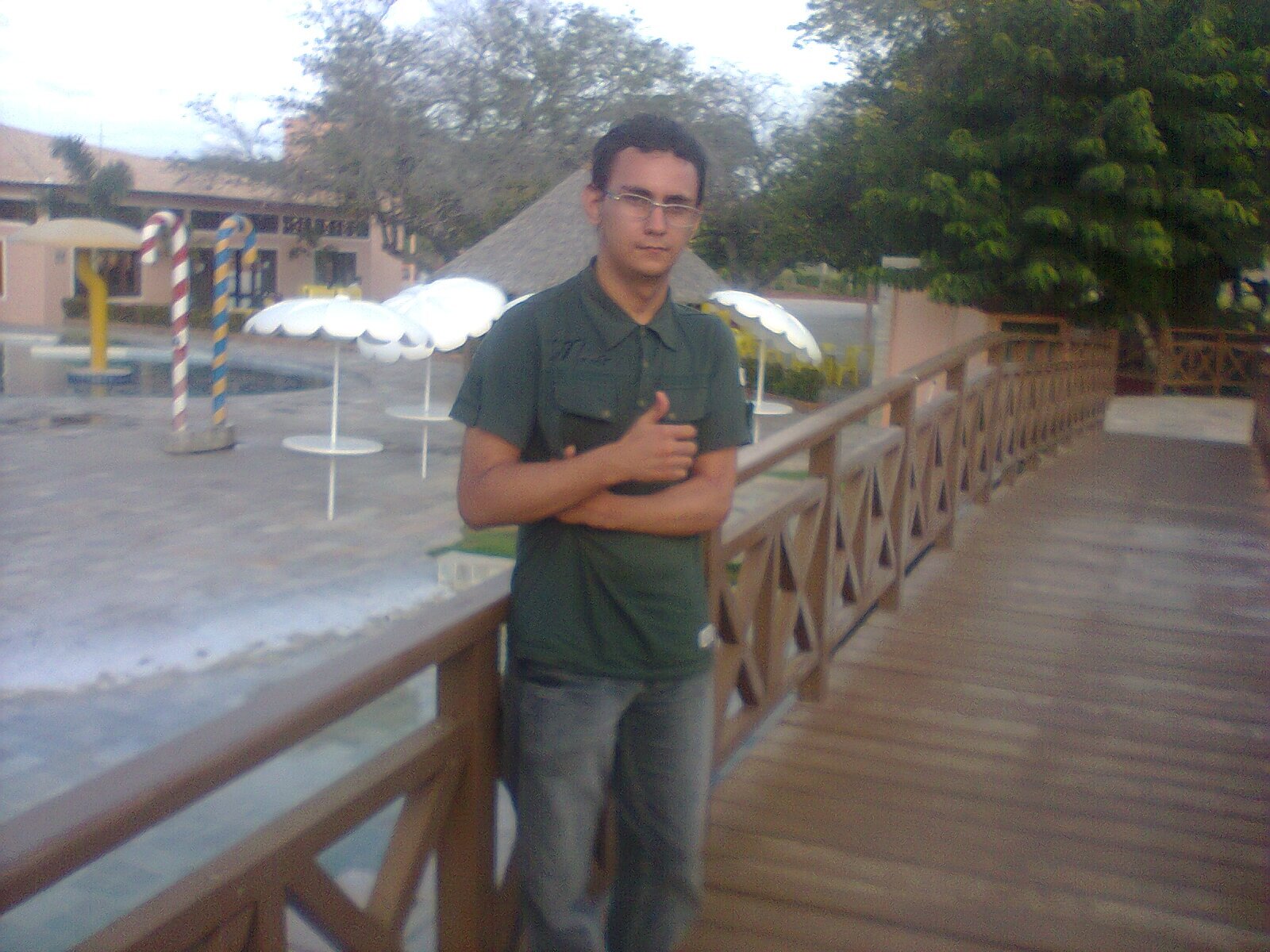 sou feliz com pouco dinheiro... sou feliz com muita amumiar
