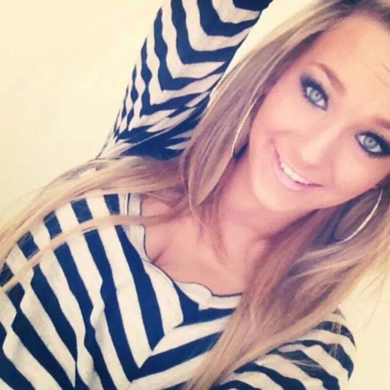 BACK UP TO @AyeImJenna BTW ITS JUST ROLE PLAY BITCHES SO DONT START SHIT.