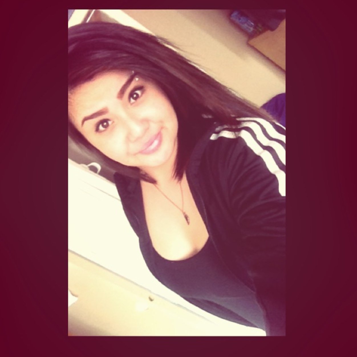 Filipino//White//Native//Spanish michaelthomasdipalo:* stoner|staytrippyxo fuckyabitchnigga;) $SurreyWhat$