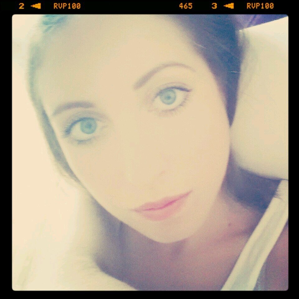 AnitaLouise85's profile picture. Bliss...Always do what you are afraid to do.