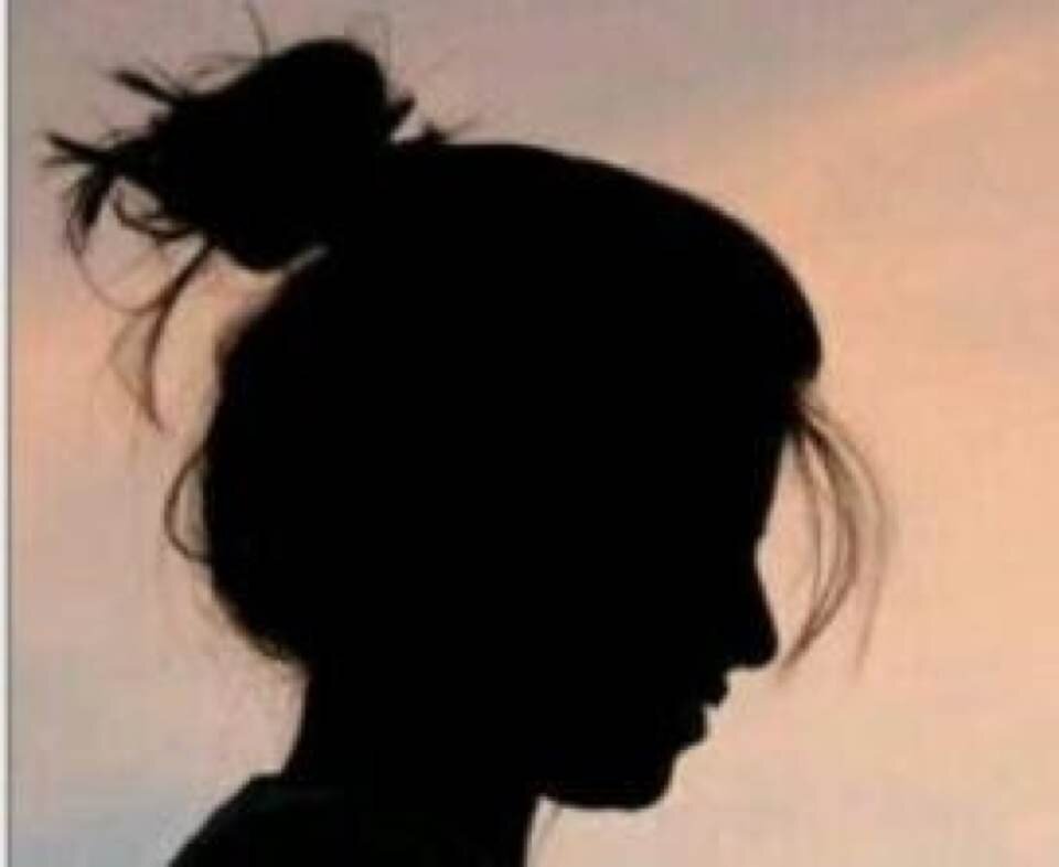 ‏صنعت من أحلامي ناطحات سحب.. ومازلت أنتظر لحظة تدشينهآ..