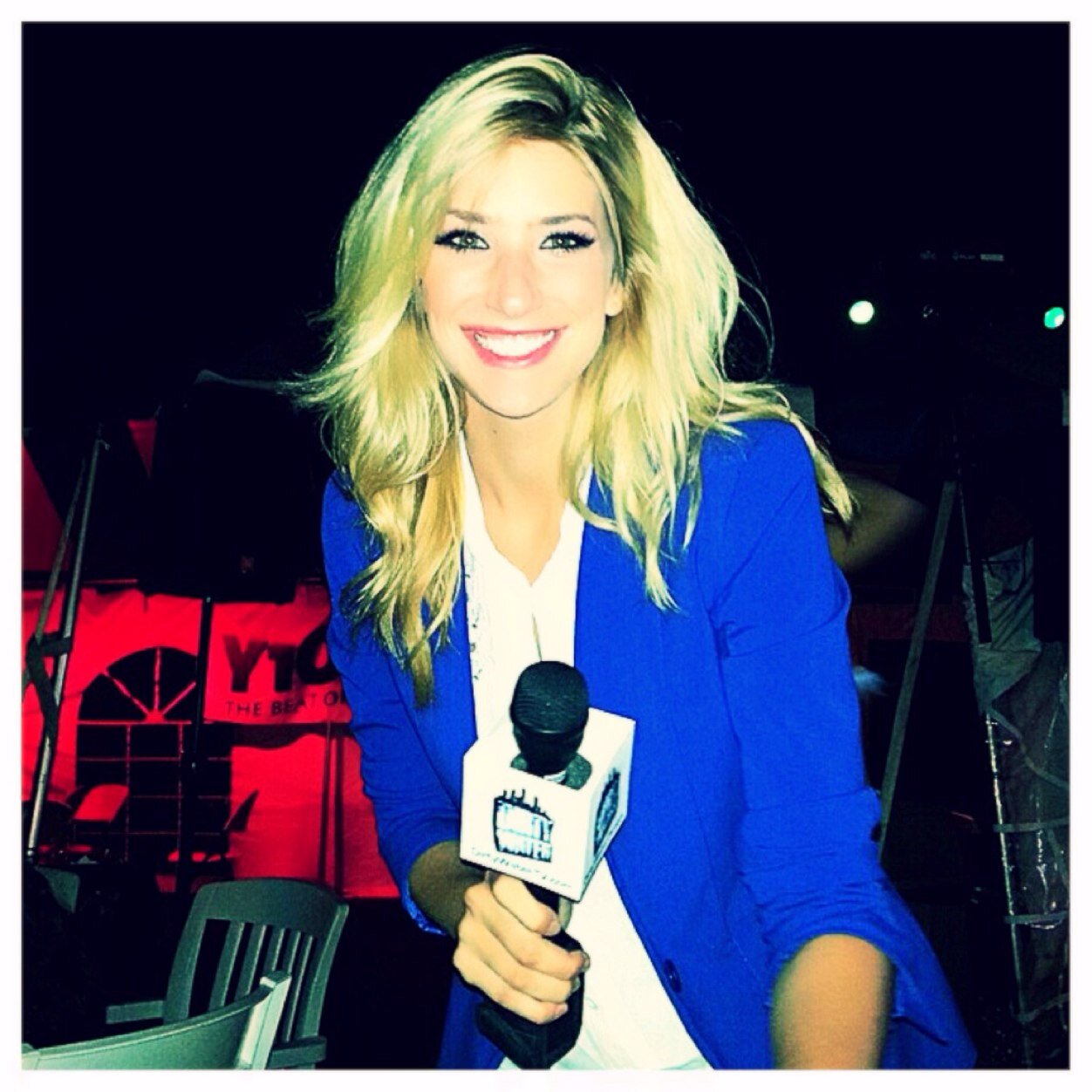 SU Grad, News Junkie, & lover of all things fashionable. 
Channel 7 News Coordinator/DW Reporter&Host/Former NECN student reporter