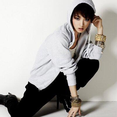 岡田可愛 Distmsrgyraiu Twitter