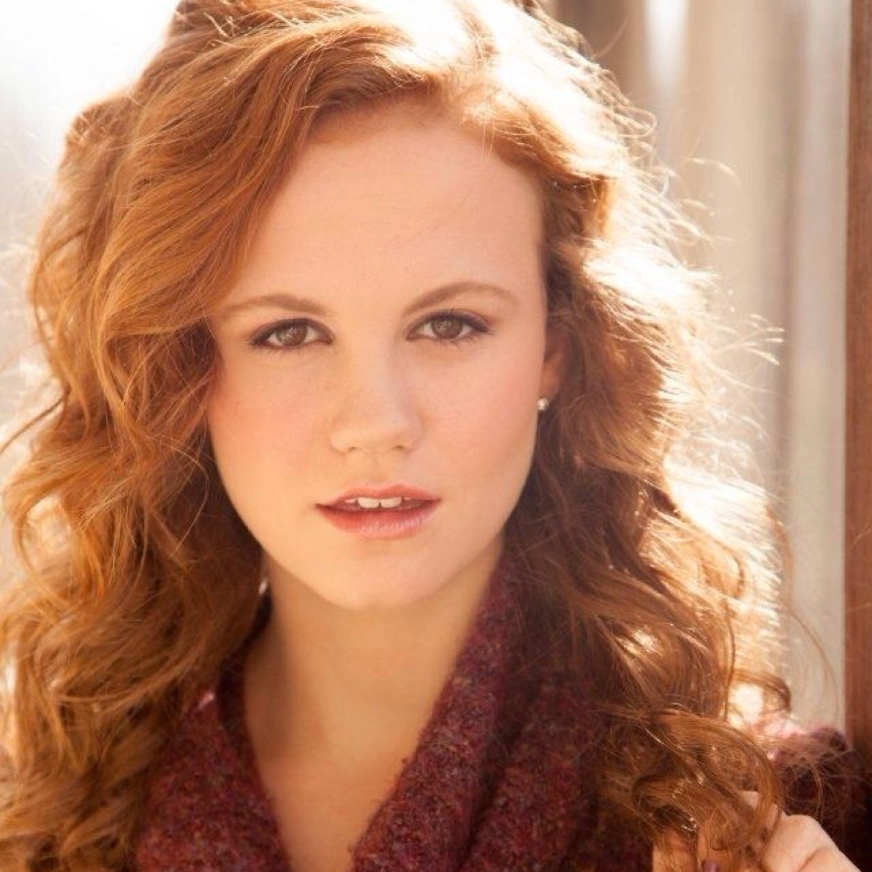 I'm Kayla im 17 and im a demigod looking for my friend Colin +single