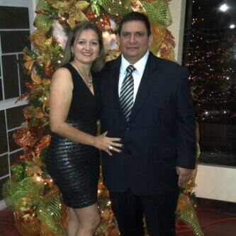 VENEZOLANO , Esposo de Alba y padre de 3 Marias, gran amante de mi familia.